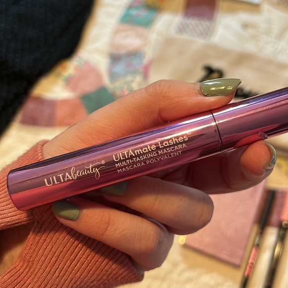 eye make up bundle w/ Benefit Cosmetic eyeliner duo - Picture 3 of 7